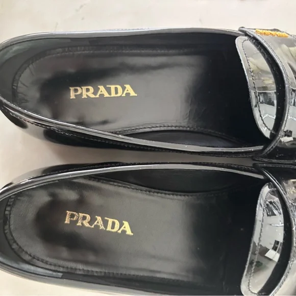glossy Prada patent leather logo loafers made in Italy - Picture 10 of 16